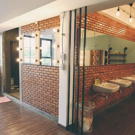 Vestique hostel Chiang Mai Extérieur photo